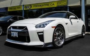 Nissan GT-R on Forgiato Wheels (Maglia)